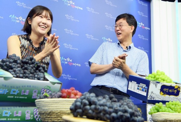 88.이민근 안산시장, 대부포도 농가 돕기 유튜브 홍보 나서 (3).jpg