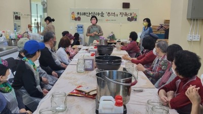 광명시 치매안심센터, 치매어르신과 가족이 함께하는 ‘추억의 장독대’ 진행