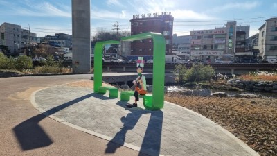 용인특례시, 신갈천 1km구간 ‘물 좋은 쉼터’ 생겼네