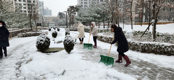 수시보도_제설작업현장+(1).jpg