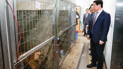 이상일 용인특례시장, 동물보호센터·경전철 차량기지 방문