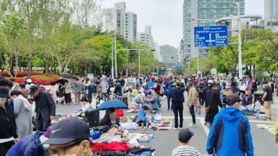 안양시, 평촌중앙공원 ‘알뜰나눔장터’ 재개장…오는 11월 11일까지