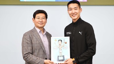 ‘스마일 점퍼’ 높이뛰기 우상혁 선수 “용인시민 성원 보답 위해 좋은 모습 보여드리겠다”