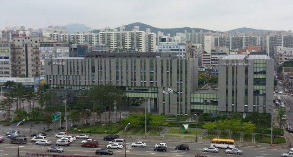 4. 수지구청사 전경.jpg