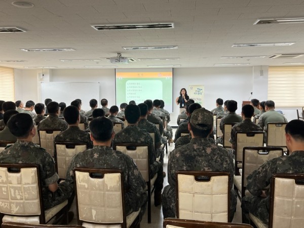 안양시는 지난 5일 관내 수도군단 군인 대상 찾아가는 탄소중립 녹색생활 교육을 실시했다.jpg