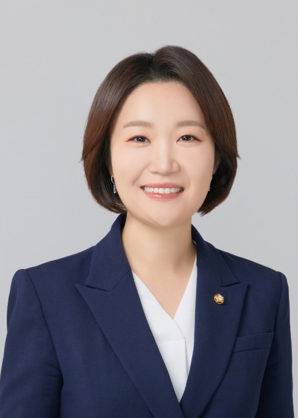 이소영 의원(고화질).jpg