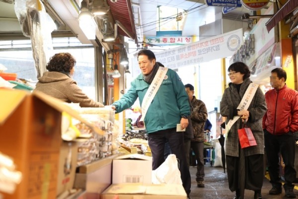 호계시장 방문 사진(최대호 안양시장).jpg