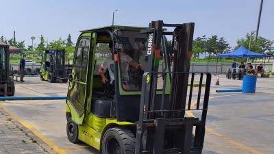 경기도, 중장년 재취업 기회 지원 ‘4060 맞춤형 직업교육’ 개편. 훈련과정·시간↑