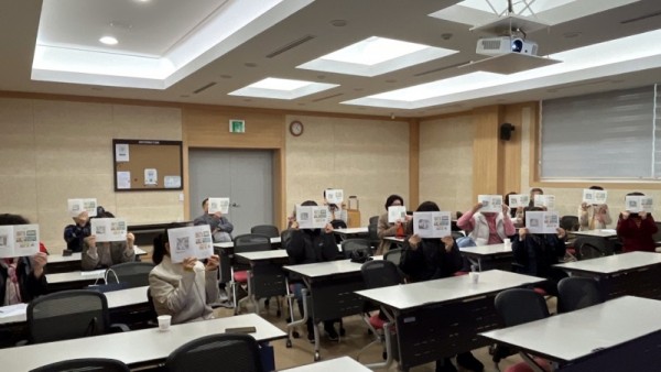 7.수원시여성문화공간-휴(休)돌봄노동자를위한힐링프로그램운영.jpg