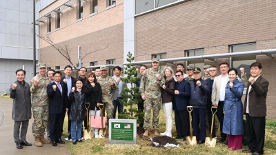 경기도-미2사단 제79회 식목일을 맞아 식수행사 실시