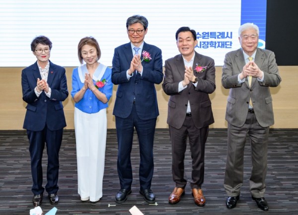 1-1.박춘근윌스기념병원이사장(재)수원시장학재단제2대이사장취임.jpg