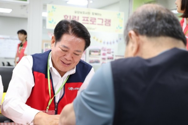 요양보호사 업무 체험 사진1(7월1일 만안노인주간보호센터).jpg