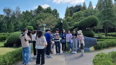 “도심속에서의 힐링” 경기도 물향기수목원에서 만나요.