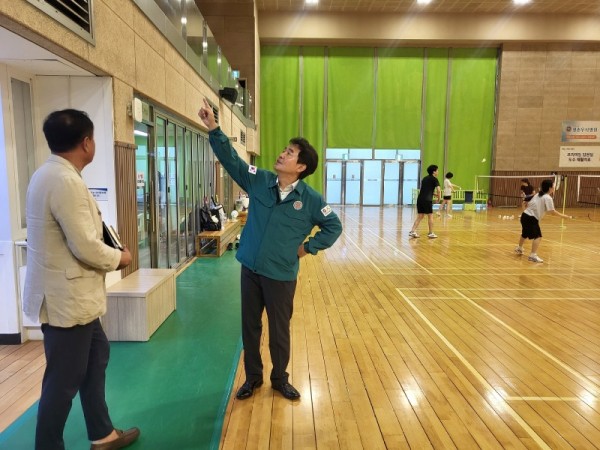 호계체육관 배드민턴장 현장점검.jpg