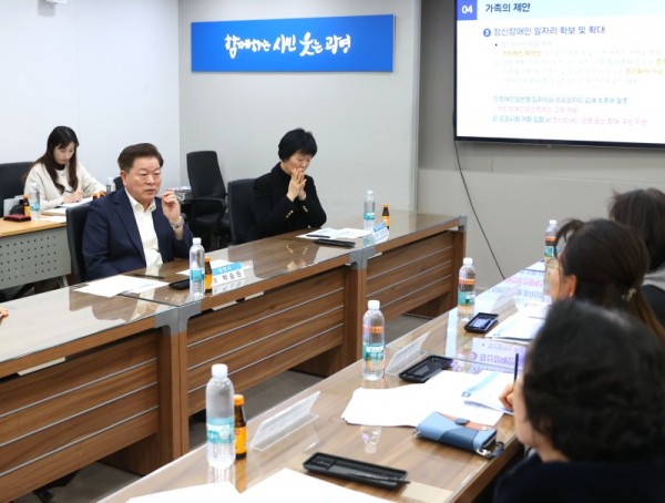 (광명3)박승원 광명시장 “중증정신질환자 가족의 고통 시가 함께하겠다”.jpg
